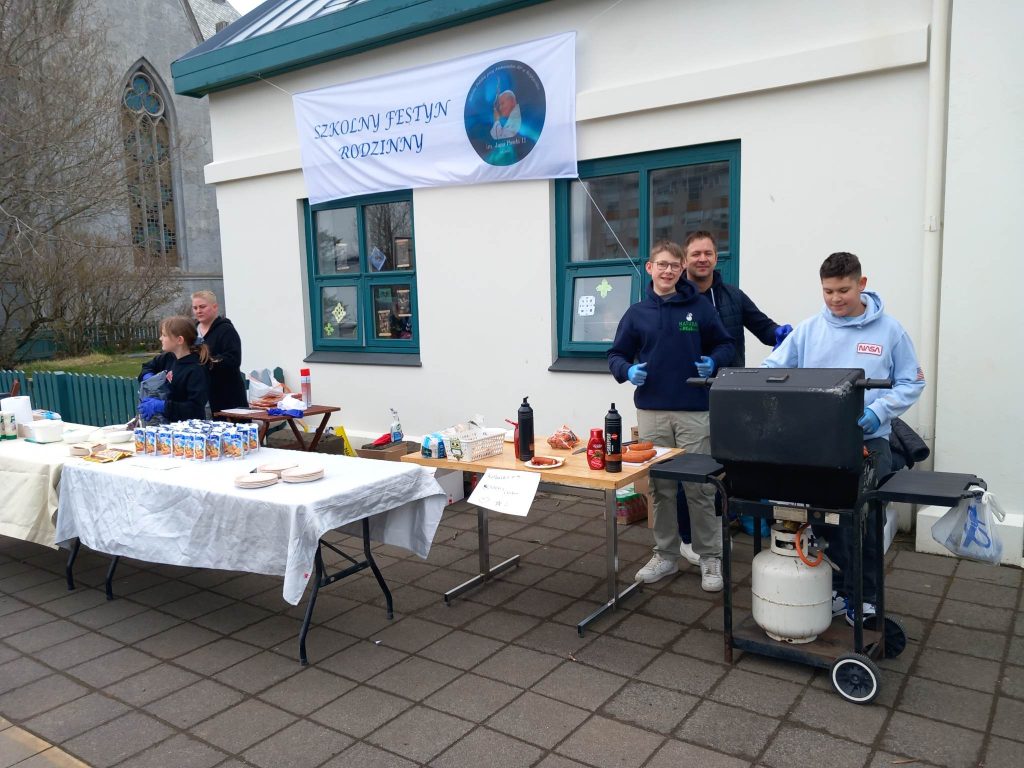 SZKOLNY FESTYN RODZINNY